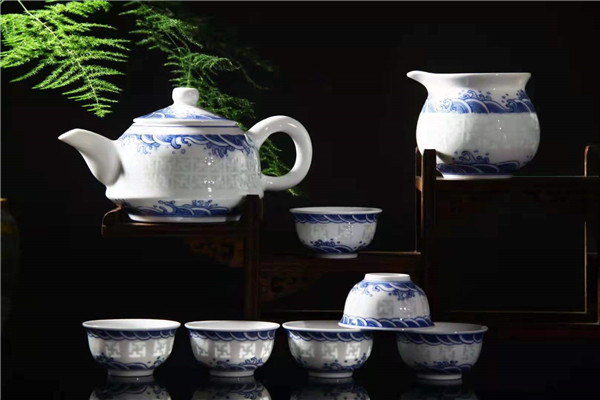 景德镇手绘玲珑茶具