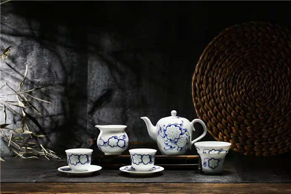景德镇手绘玲珑茶具