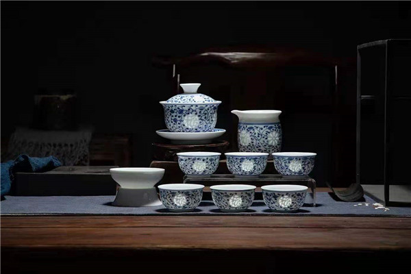 景德镇手绘玲珑茶具
